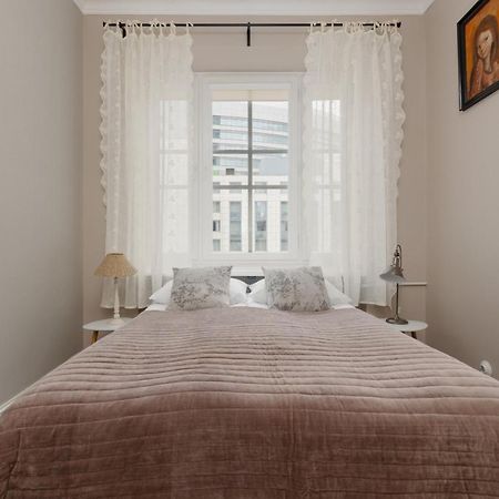 Metro Rondo Onz Apartment By Noclegi Renters ワルシャワ エクステリア 写真