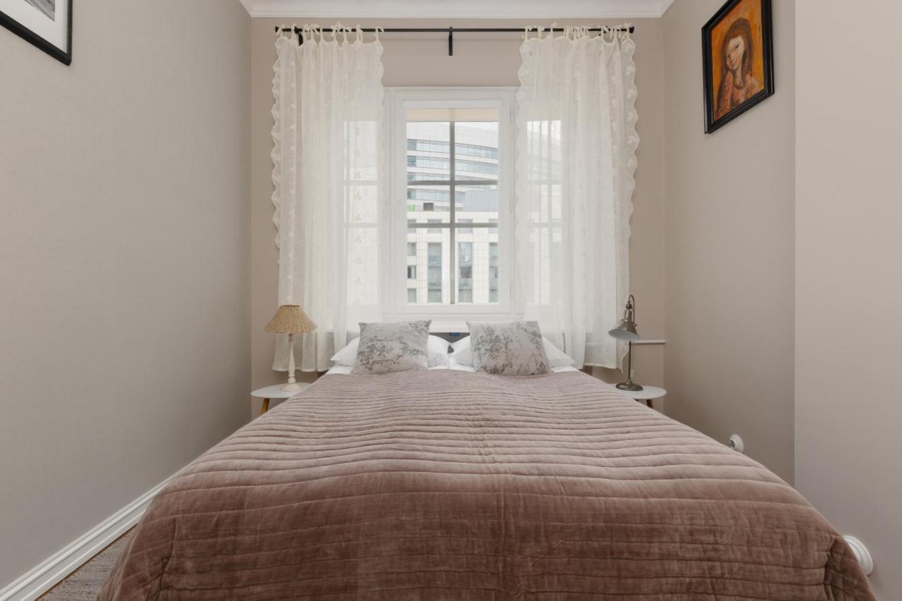 Metro Rondo Onz Apartment By Noclegi Renters ワルシャワ エクステリア 写真
